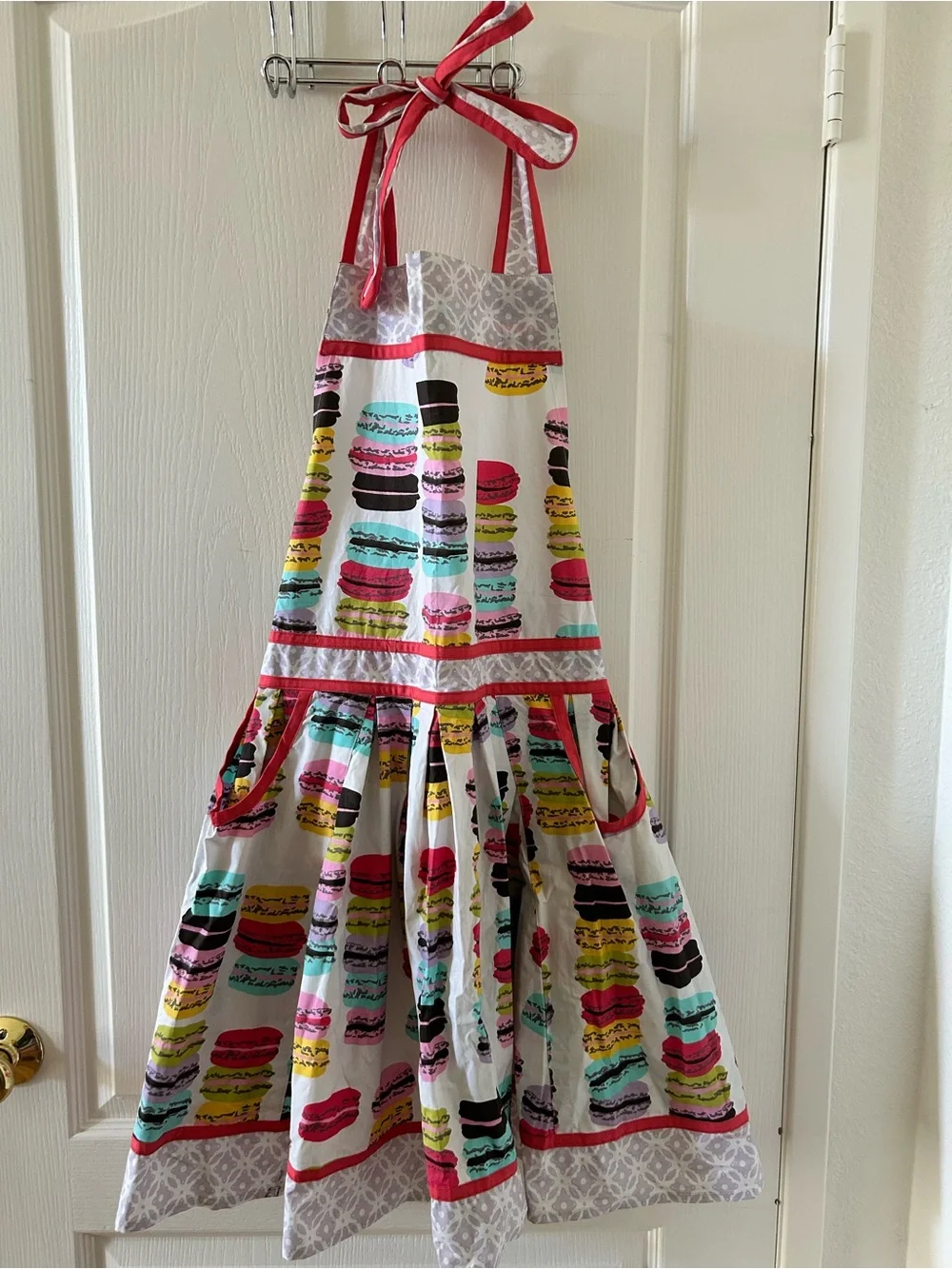Paper Source Retro Colorful Macaron Print Full Kitchen Apron with Pockets